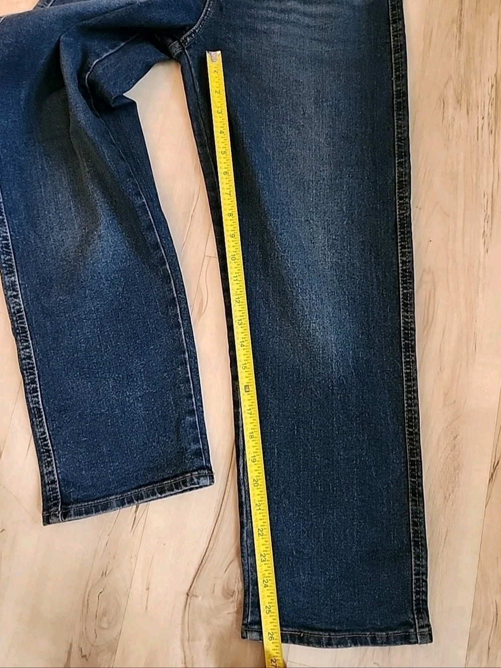 Levi Strauss Signature Women's Vintage High Rise Straight Jeans Size 2/26 - Picture 7 of 9